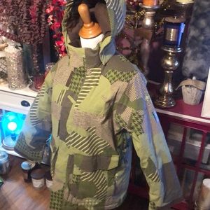 Kids xl or woman’s small/med